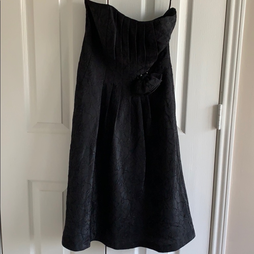 WHITE HOUSE BLACK MARKET Strapless black dress
